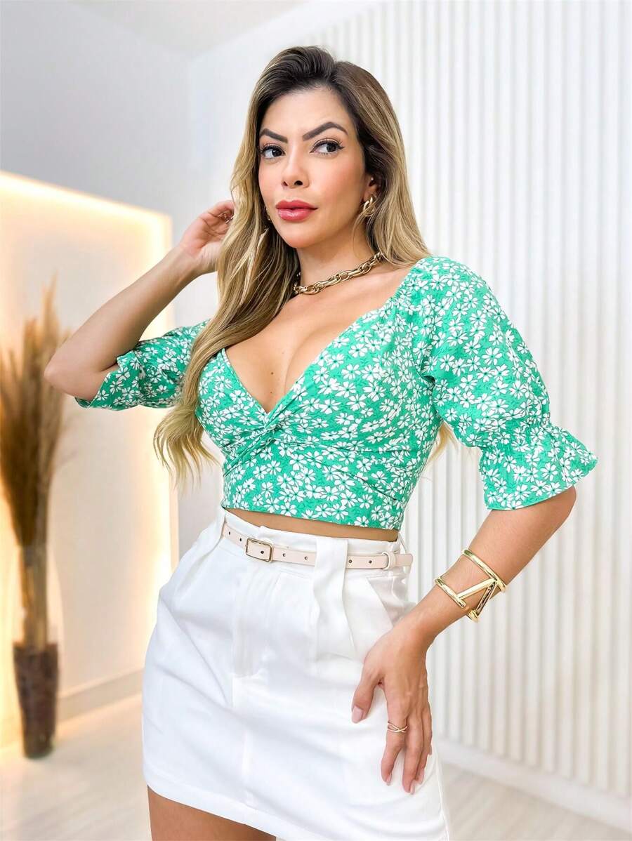 Cropped Feminino Manga Bufante com Lastex e Bojo
