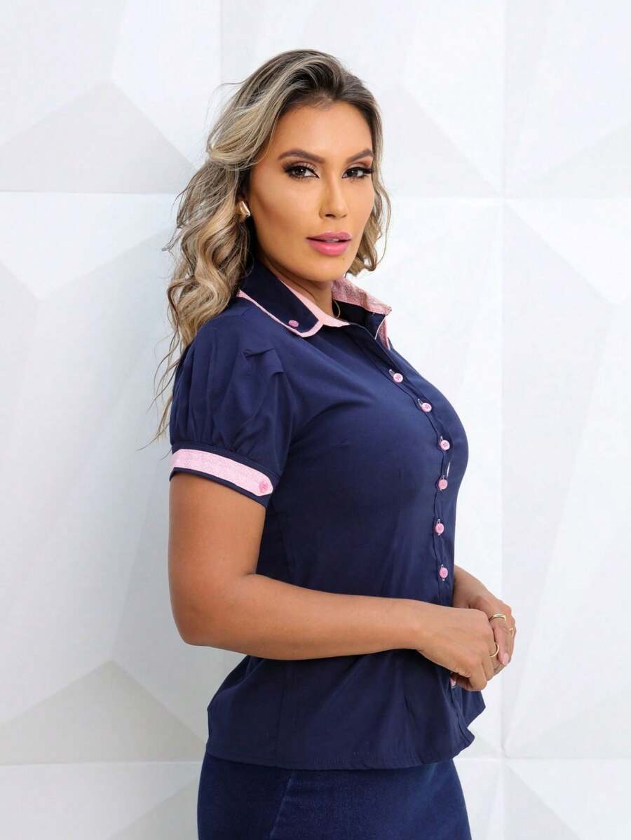 Camisete Feminina Manga Curta Slim com Detalhe na Manga