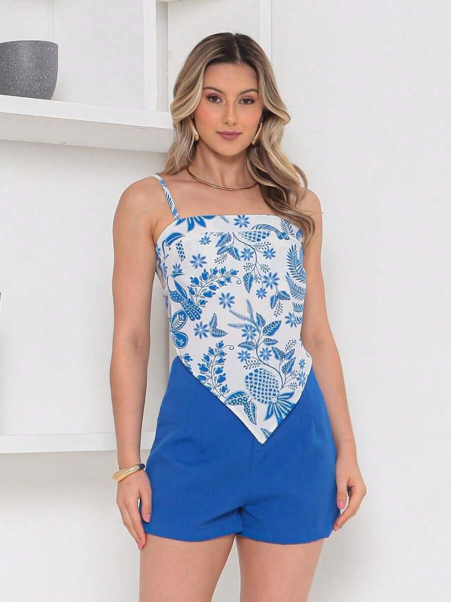 Conjunto Feminino Camisa com Amarração Atrás e Short com Zíper