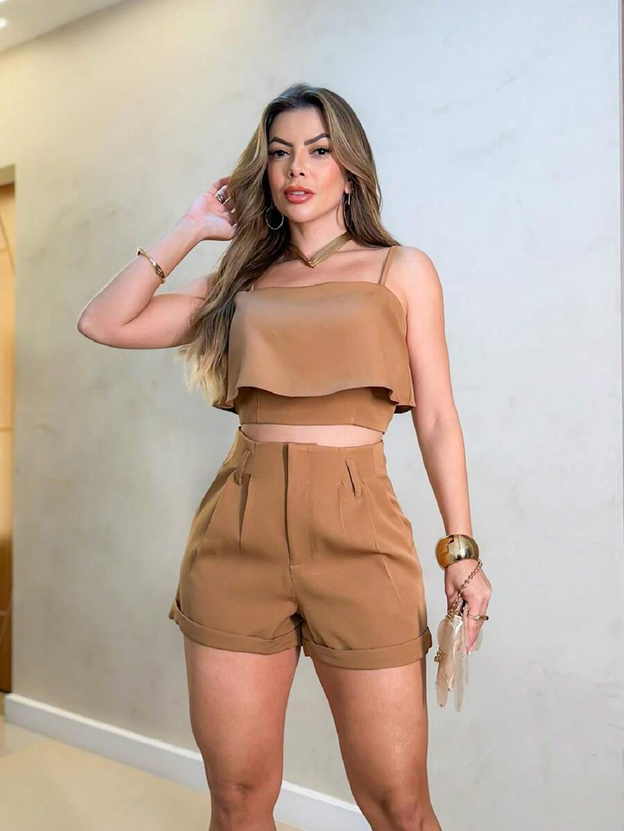 Conjunto Feminino Alfaiataria 2 Peças: Regata Sem Mangas e Short Sólido