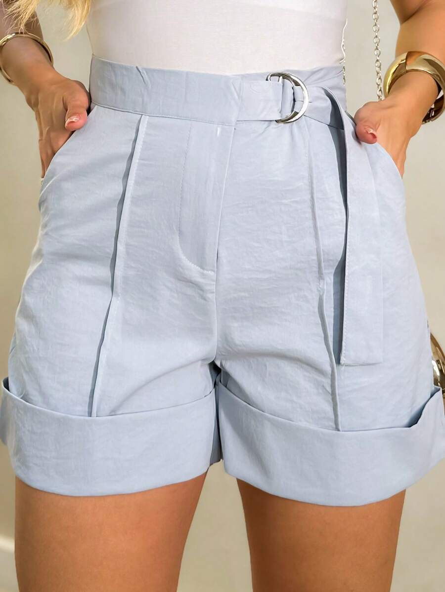 Short Curto Feminino com Cinto Grande