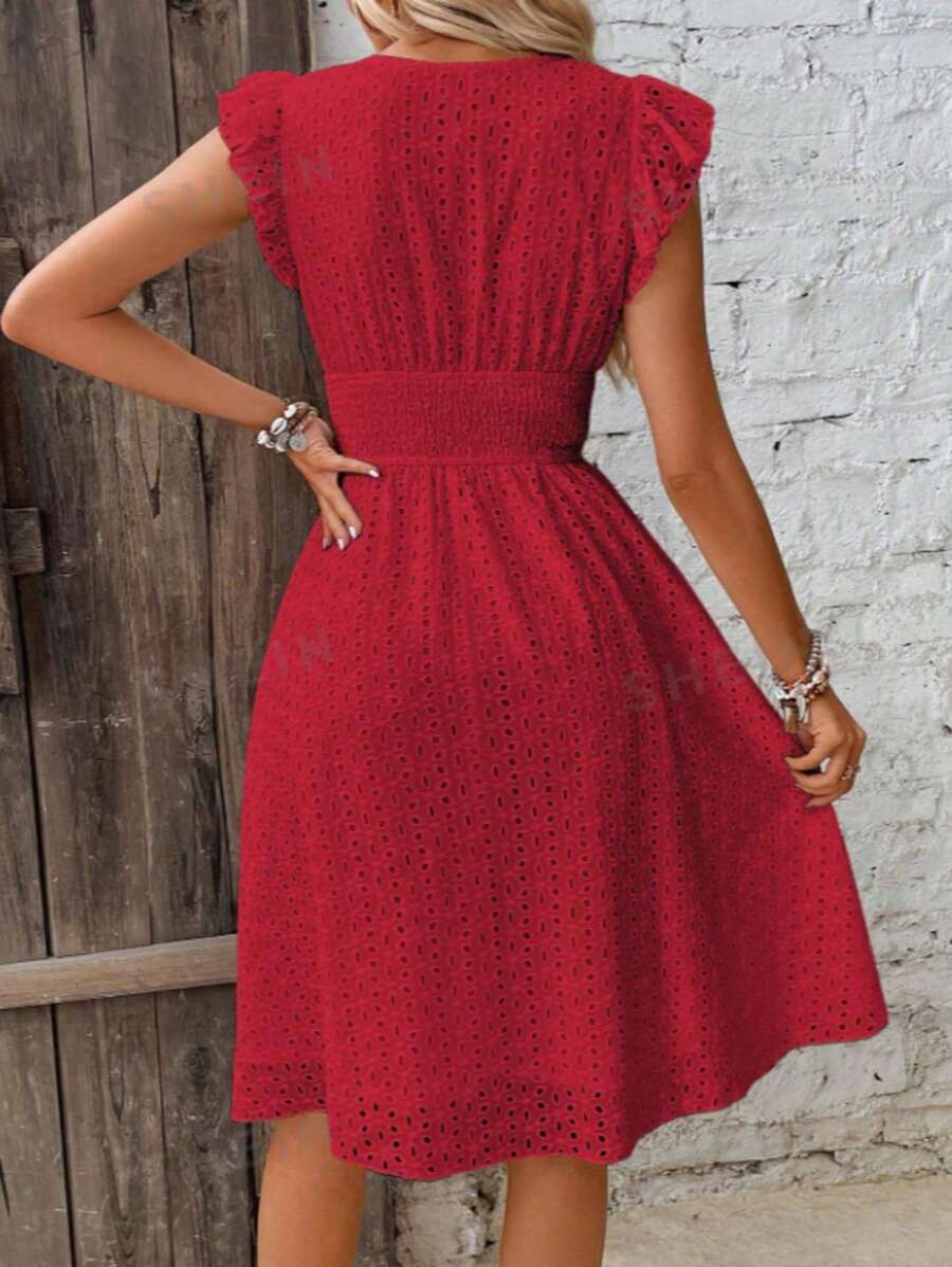 Vestido Evasê com Cintura Franzida e Decote V