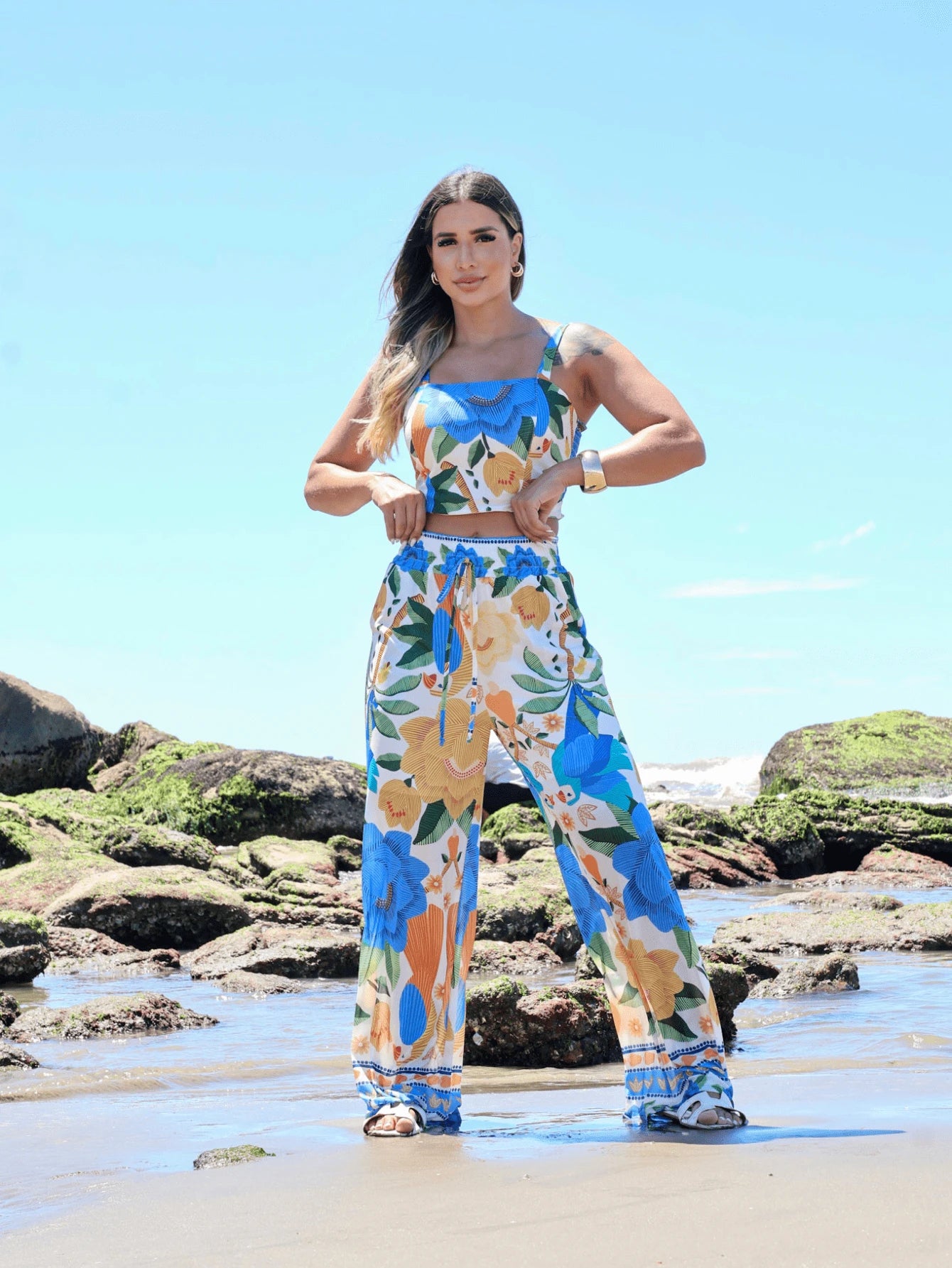 Conjunto Feminino Calça Pantalona e Cropped Estampado