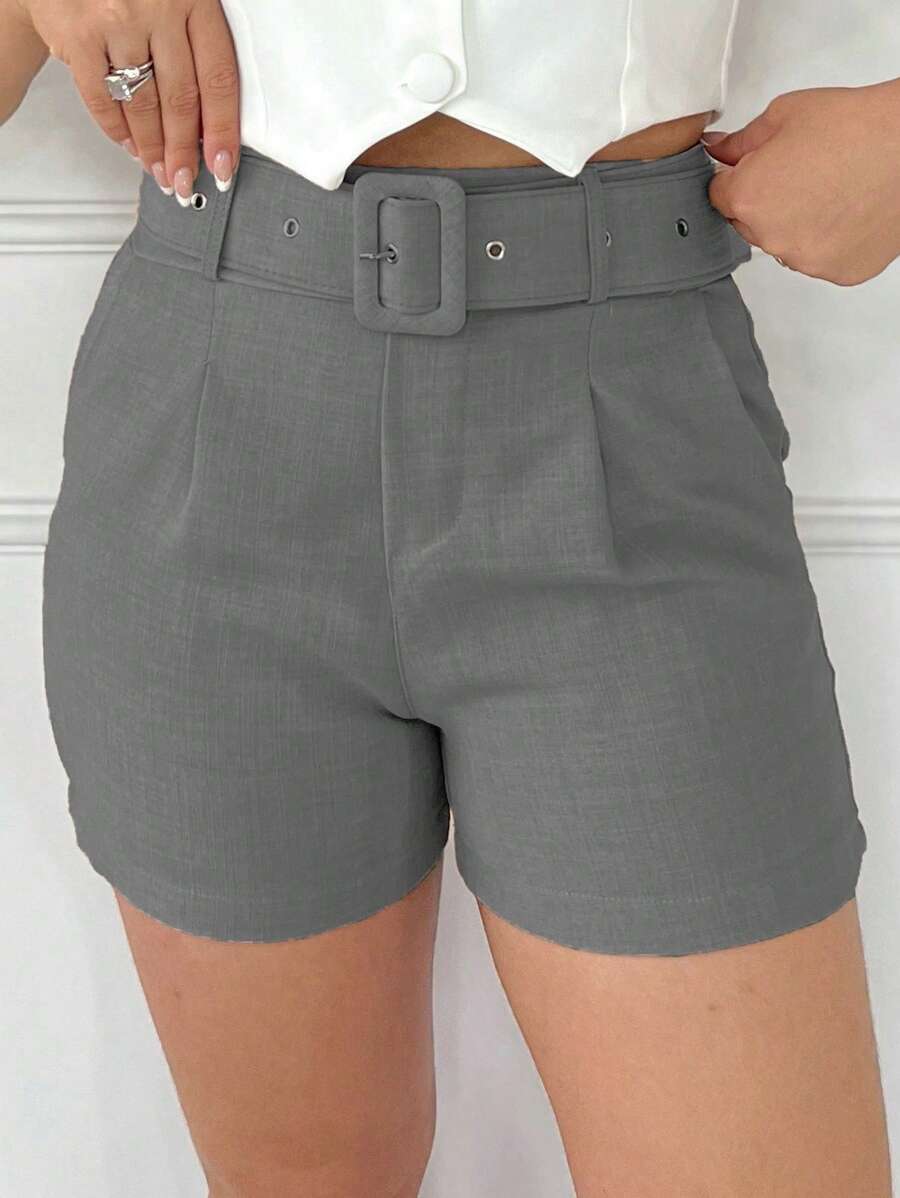 Short Feminino em Linho com Cinto Forrado e Zíper Lateral