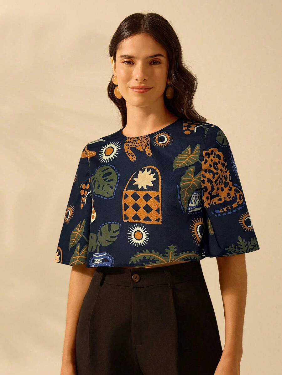 Cropped Feminino Multicolorido Estampado com Manga Meia