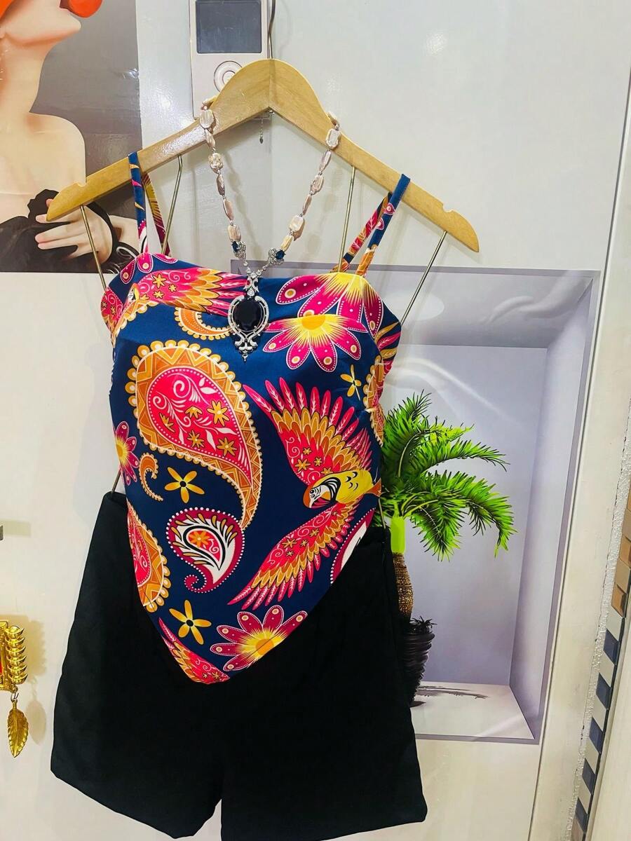 Conjunto Feminino Camisa com Amarração Atrás e Short com Zíper