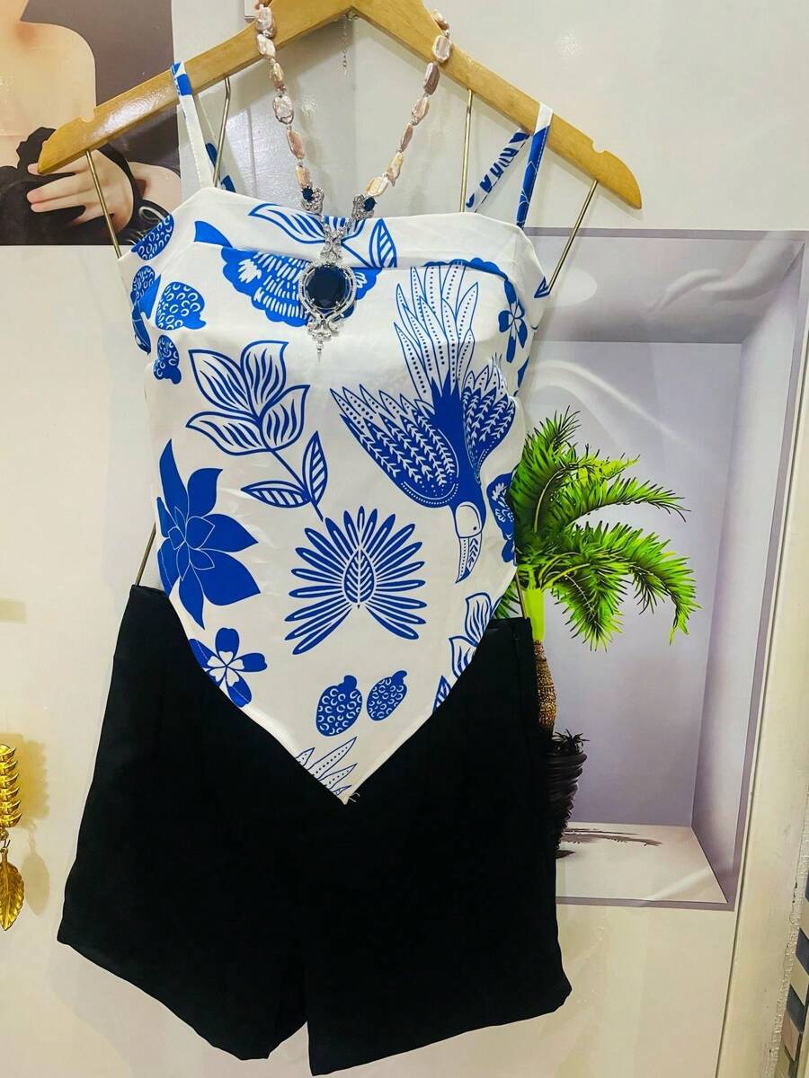 Conjunto Feminino Camisa com Amarração Atrás e Short com Zíper