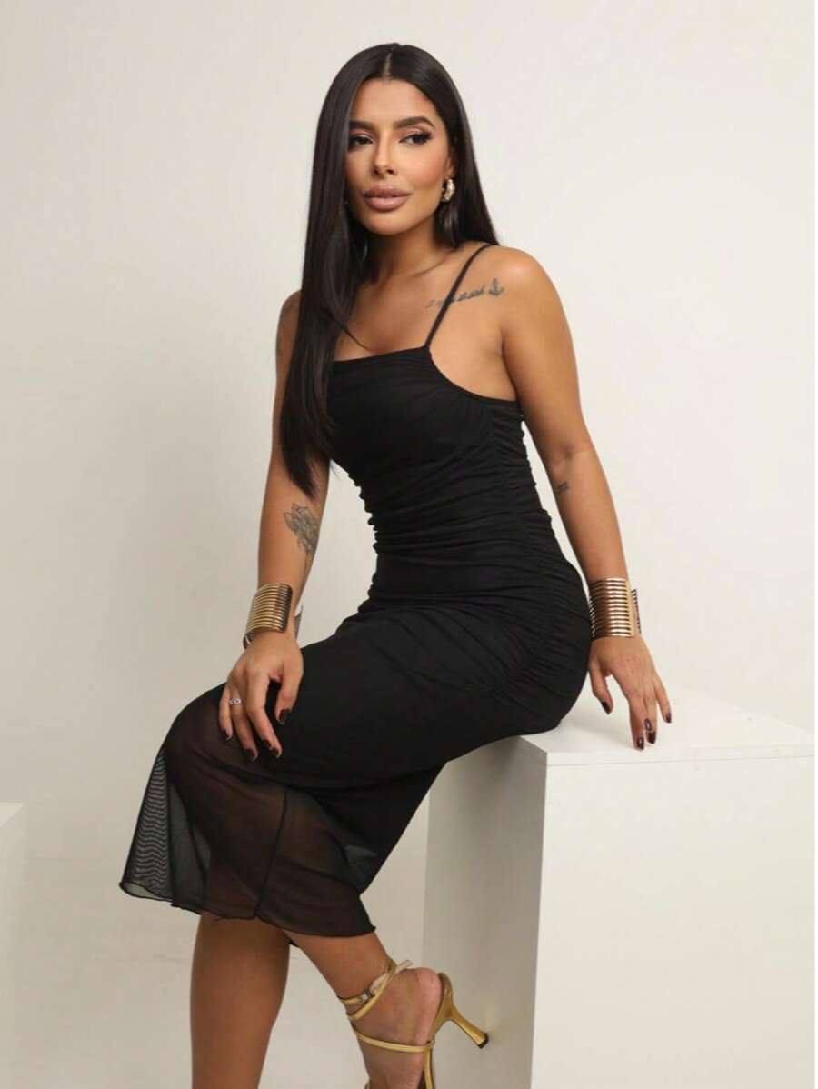 Vestido Midi Tule com Abertura nas Costas