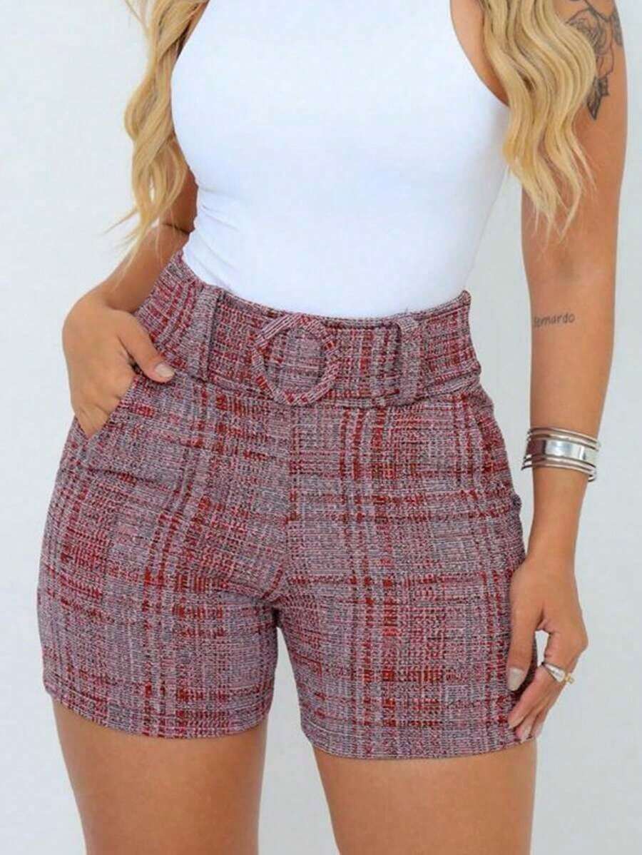 Shorts Feminino Skinny Tecido Linho com Cinto Forrado e Bolso
