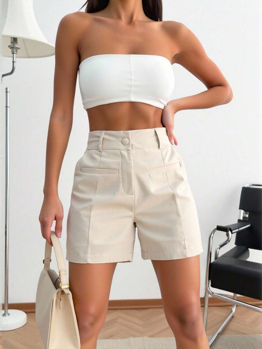 Short Feminino em Viscolinho com Bolsos Fake e Forro
