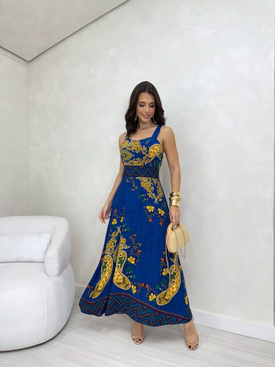 Vestido Longo Estampado com Alças Largas e Detalhes Étnicos Elegantes