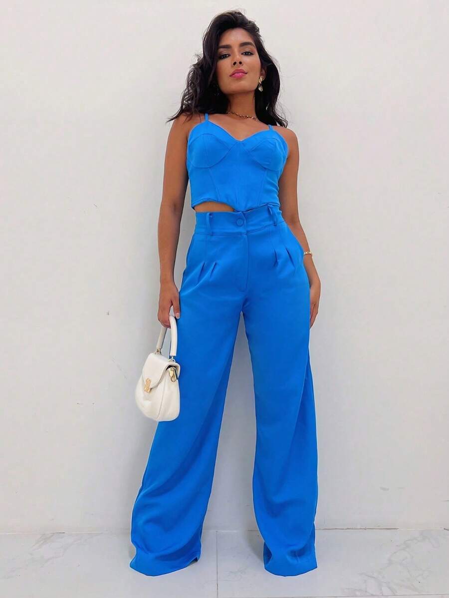 Conjunto Alfaiataria Calça Cargo com Bolso Lateral e Top sem Alça