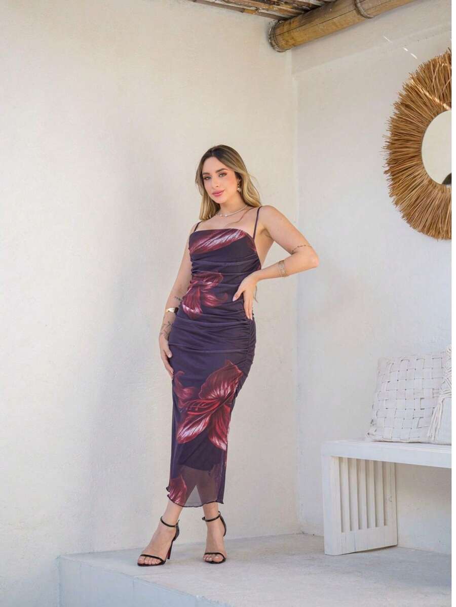 Vestido Midi Tule com Abertura nas Costas