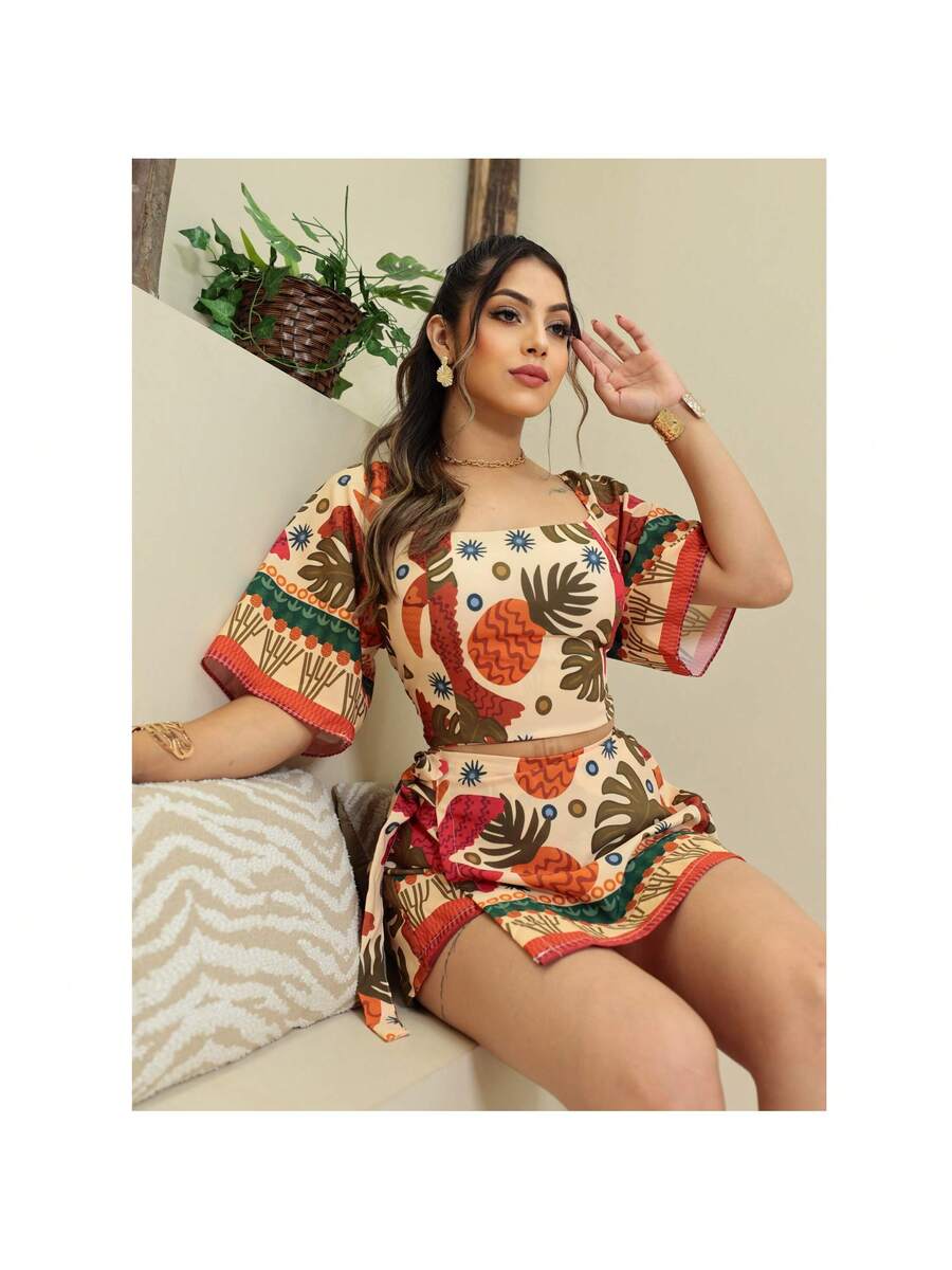 Conjunto Moda Gringa Estampado Floral Tropical – Cropped com Amarração + Short Saia