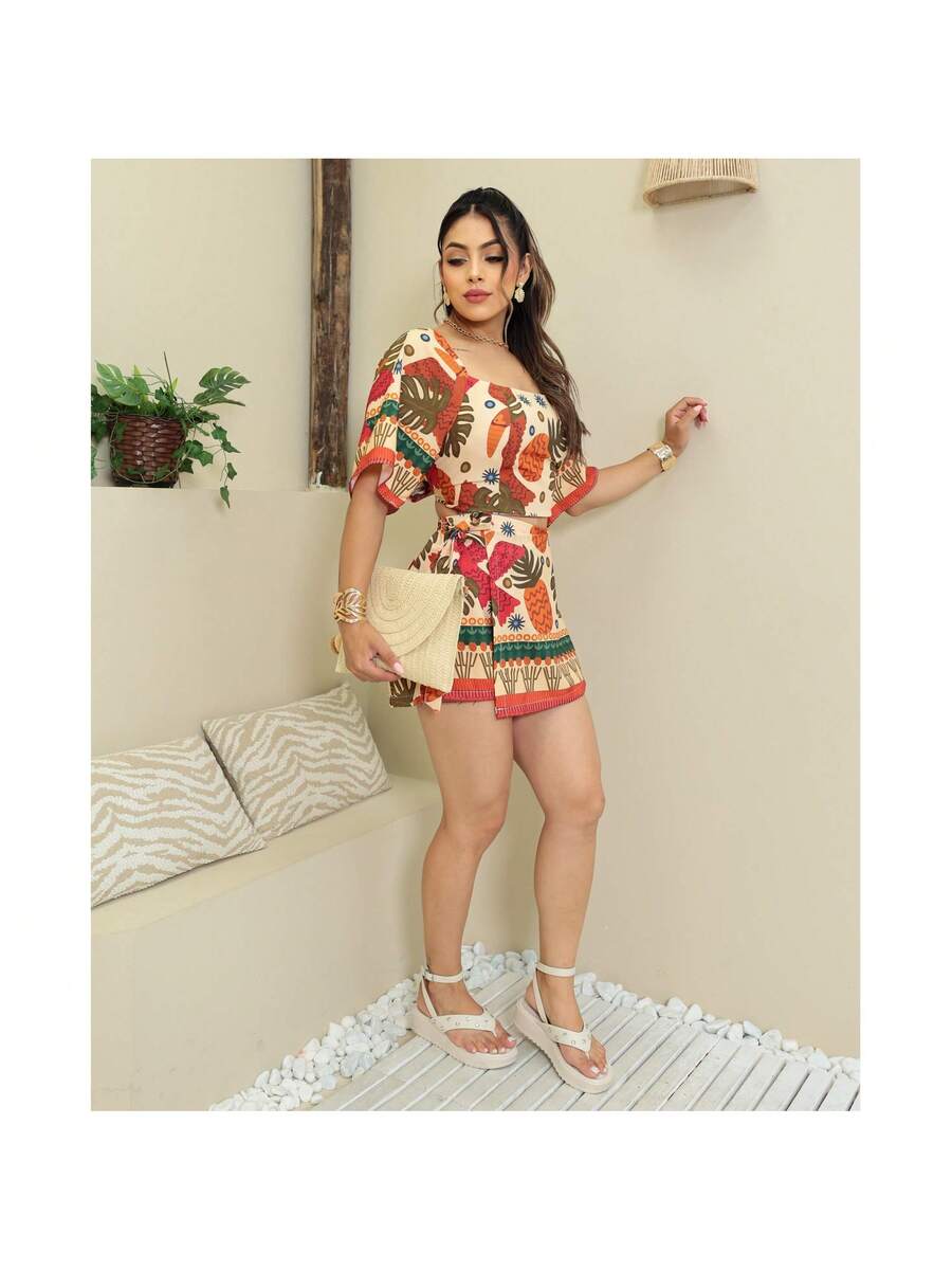 Conjunto Moda Gringa Estampado Floral Tropical – Cropped com Amarração + Short Saia