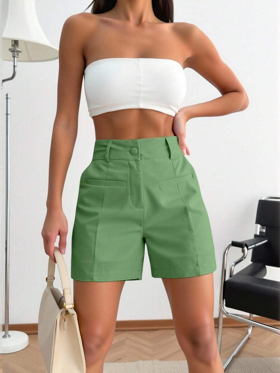 Short Feminino em Viscolinho com Bolsos Fake e Forro