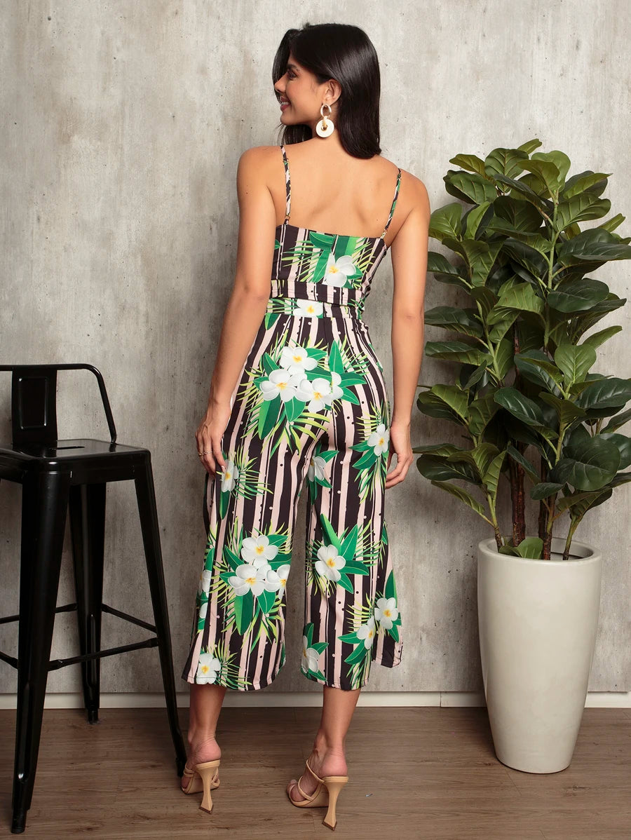 Conjunto Feminino Cropped com Bojo e Calça Pantacourt