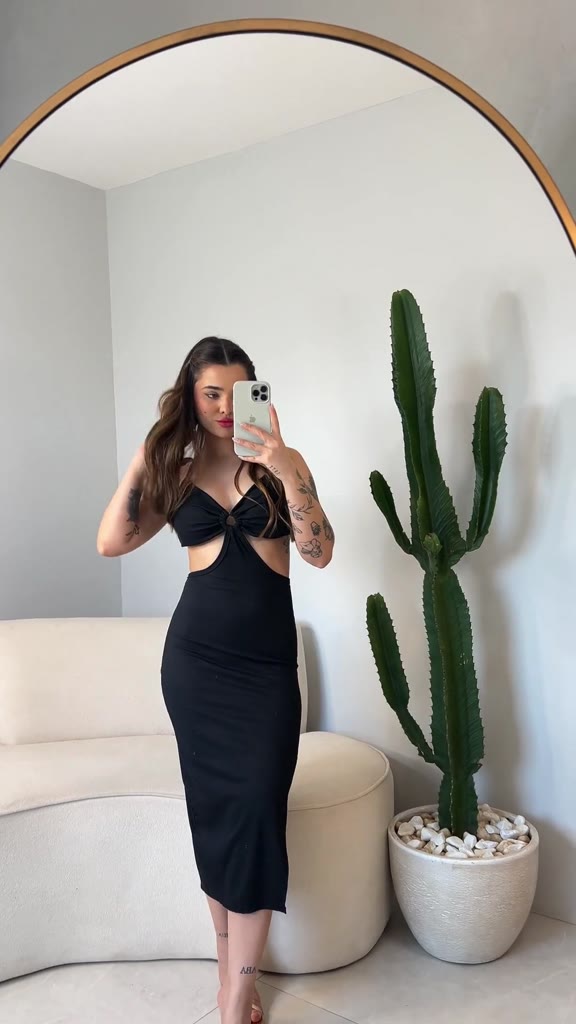 Vestido Feminino Midi - Versátil, Minimalista e Sofisticado