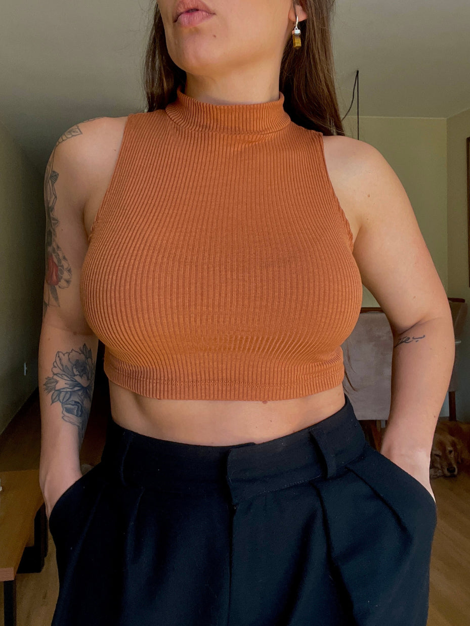 Cropped Canelado Gola Alta