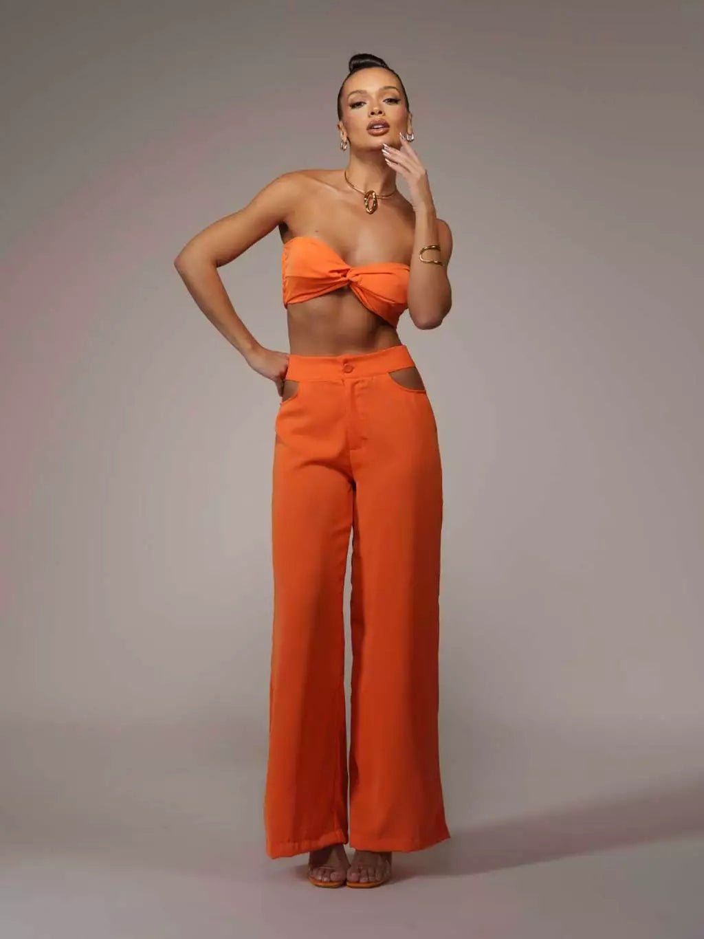 Conjunto de Crepe Seda Vazado nas Laterais