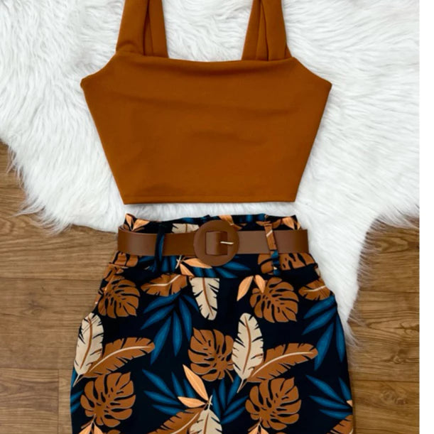 Conjunto Feminino Blusa Cropped + Short Saia com Cinto Plus Size - Conjuntinho Plus Curve