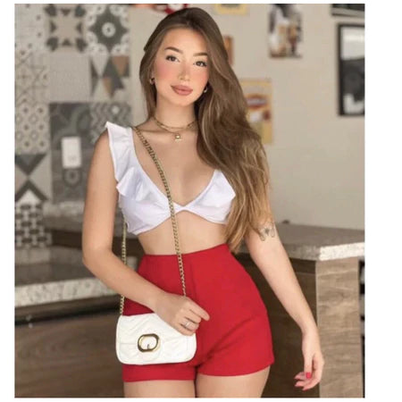 Short Feminino Alfaiataria com Bolsos