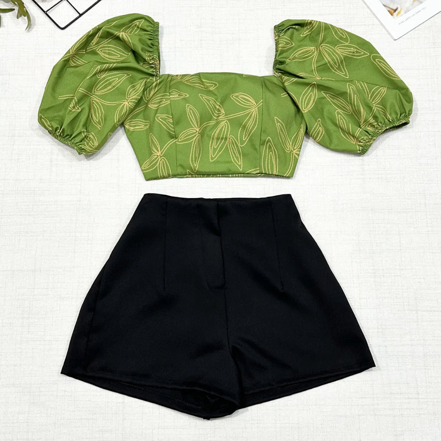 Conjunto Feminino Estampado – Camisa com Amarração + Short com Zíper