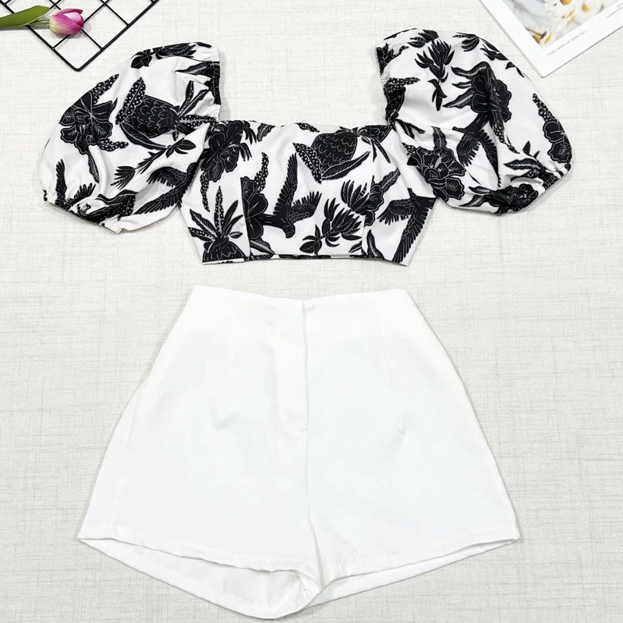 Conjunto Feminino Estampado – Camisa com Amarração + Short com Zíper