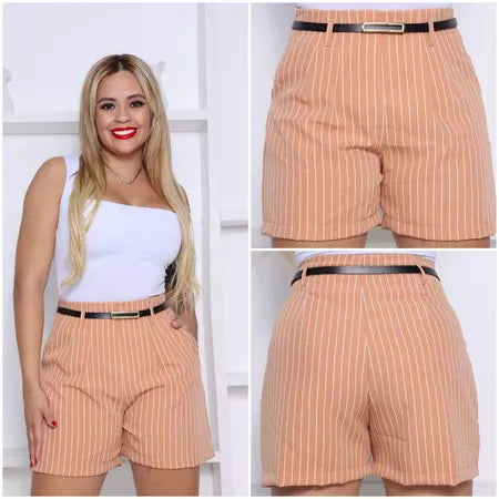 Short Feminino Alfaiataria Risca de Giz com Cinto e Zíper Lateral