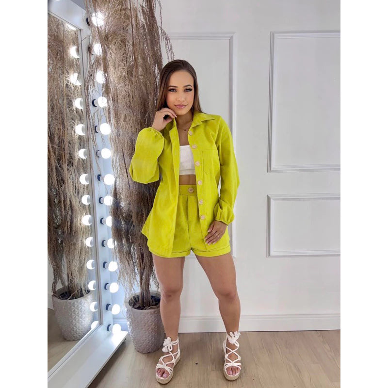 Conjunto Feminino em Linho – Camisa Manga Longa com Botões + Short Casual
