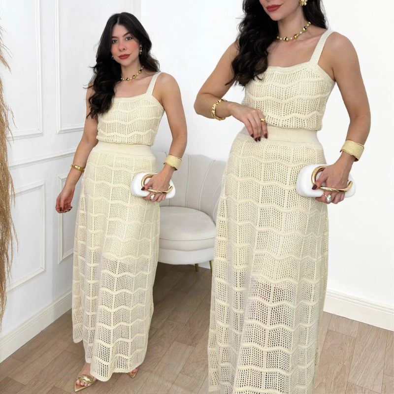 Conjunto Cropped e Saia Longa Feminino em Tricot Rendado