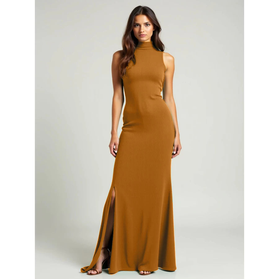 Vestido Longo com Racha e Gola Alta Feminino Canelado