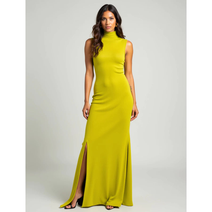 Vestido Longo com Racha e Gola Alta Feminino Canelado