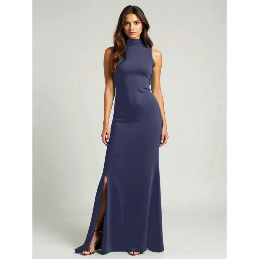 Vestido Longo com Racha e Gola Alta Feminino Canelado