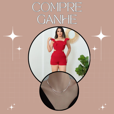 Na compra do Macaquinho Feminino Priscila, você ganha um Colar Curto Feminino Camada Dupla banhado a Ouro 18K e Prata 925.