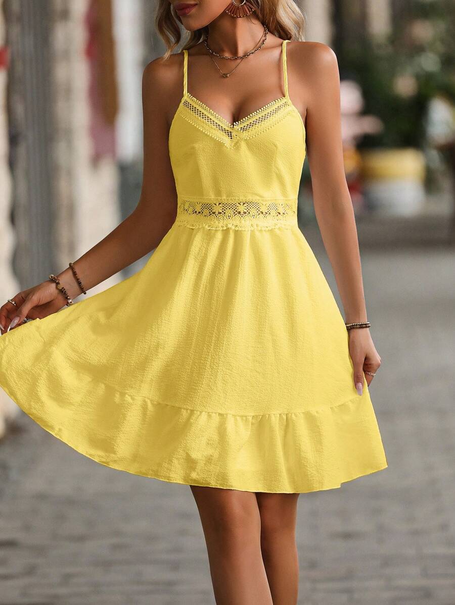 Vestido Feminino Curto com Anarruga, Gripir e Forro