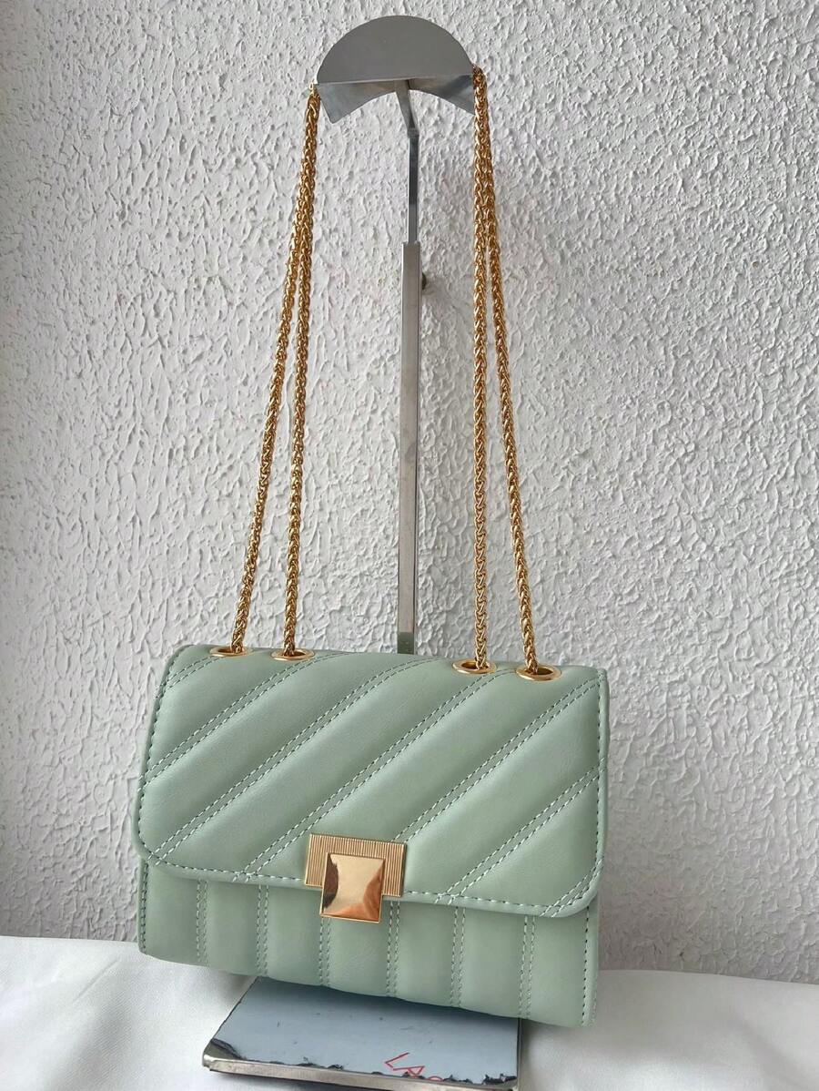 Bolsa Feminina Pequena com Corrente de Ferro Dourado