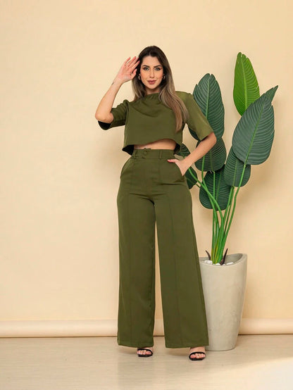 Conjunto Blusa Manga Curta e Calça Pantalona de Alfaiataria