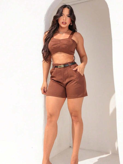Conjunto Feminino Short e Cropped em Alfaiataria