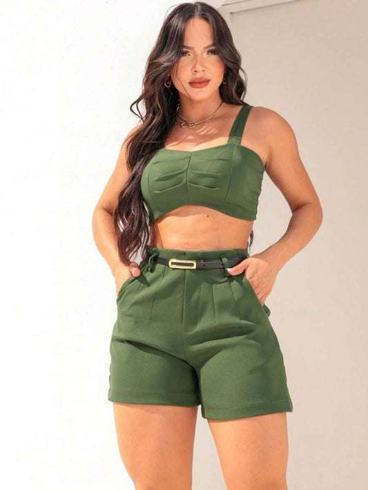 Conjunto Feminino Short e Cropped em Alfaiataria
