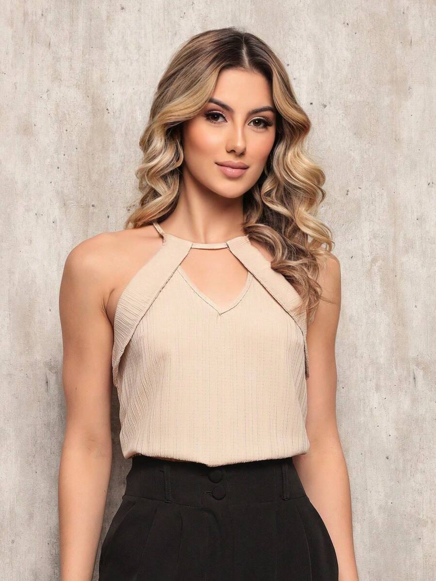 Regata Duna Feminina com Gola Garrafinha