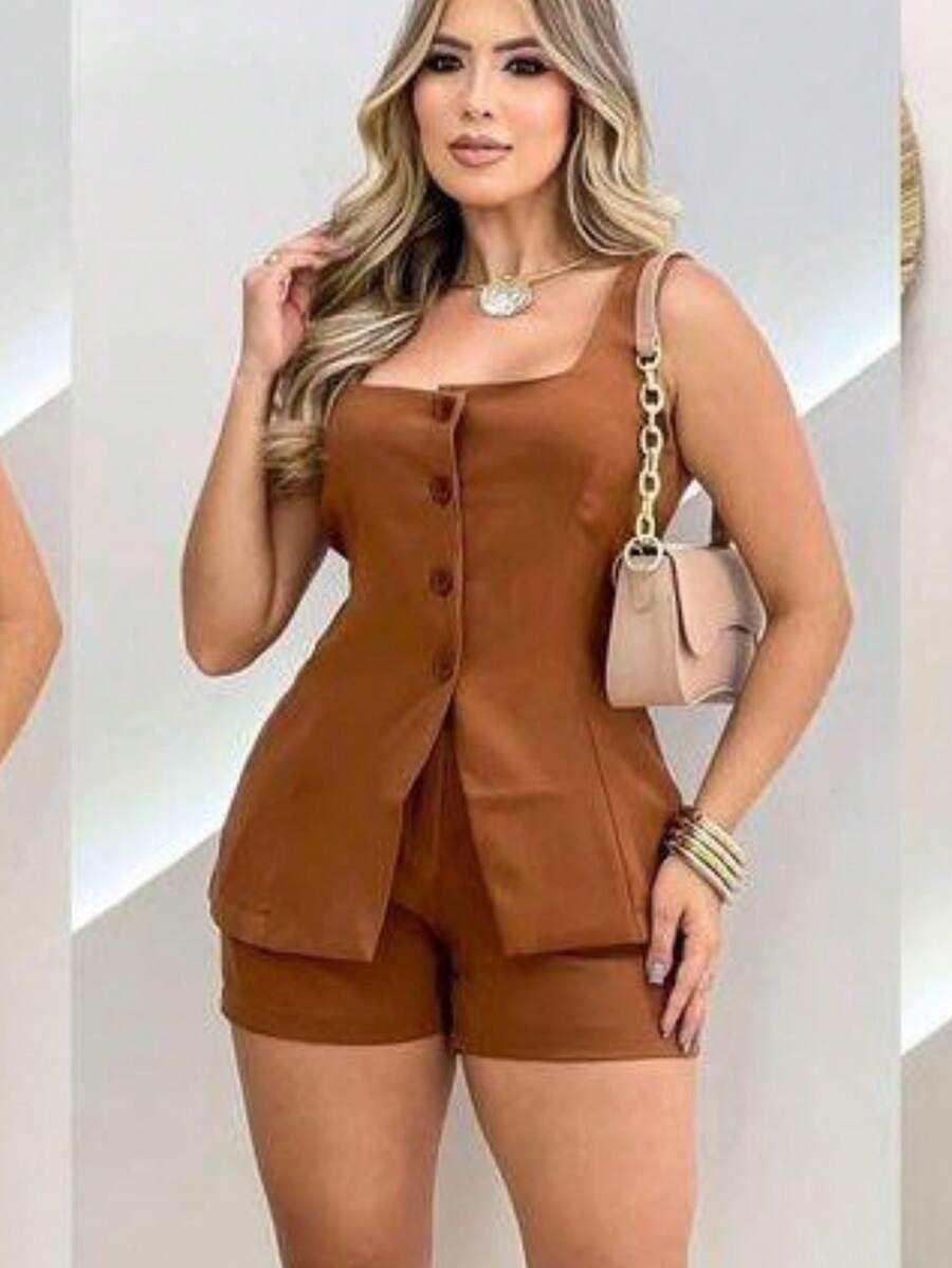 Conjunto Feminino Alfaiataria Short e Colete com Botão