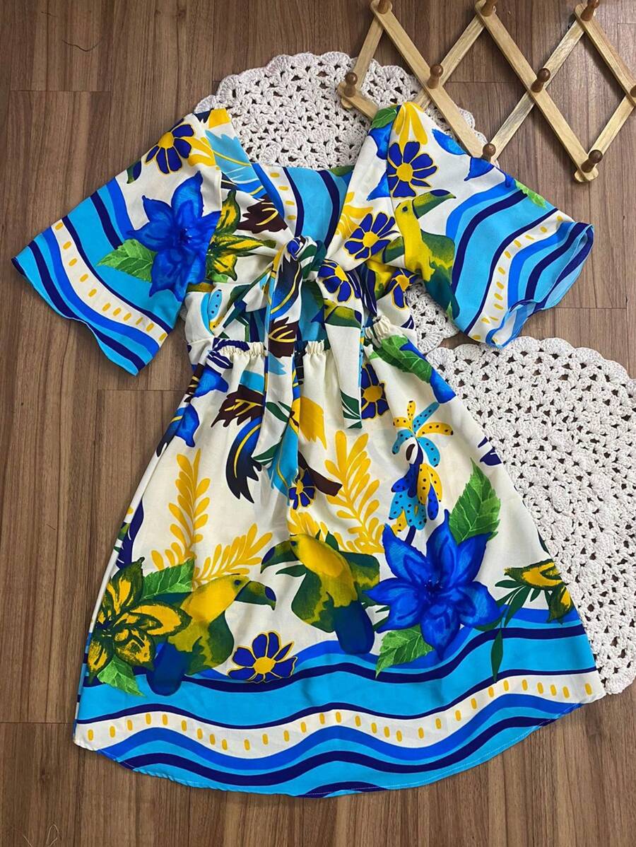Vestido Plus Size Feminino Curto Estampado com Costas Abertas