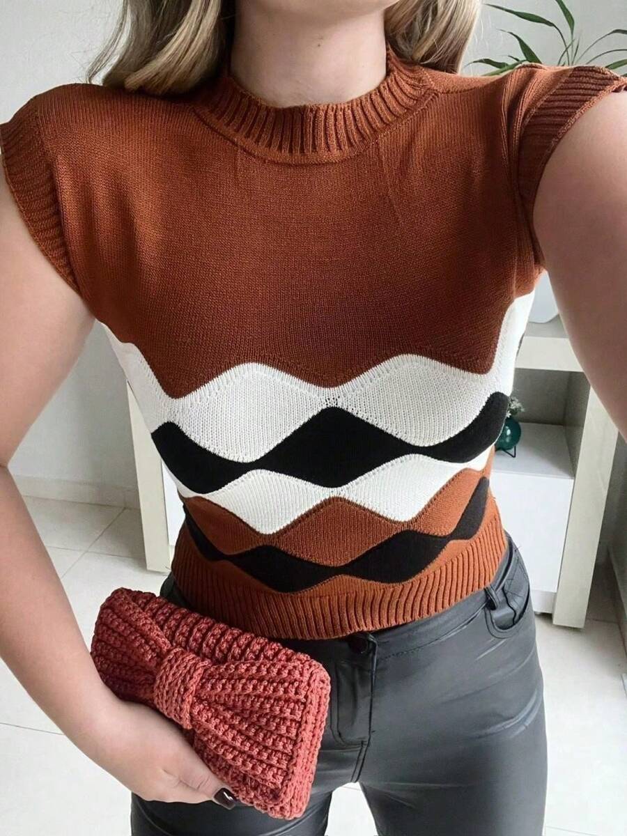 Cropped Feminino Tricô – Estilo Casual e Conforto