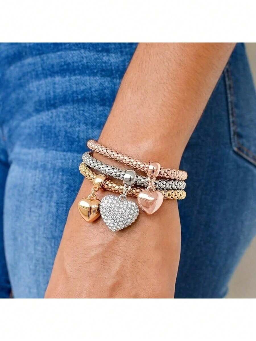 Conjunto de 3 Pulseiras Femininas Minimalistas com Coração