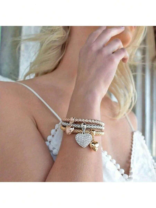Conjunto de 3 Pulseiras Femininas Minimalistas com Coração