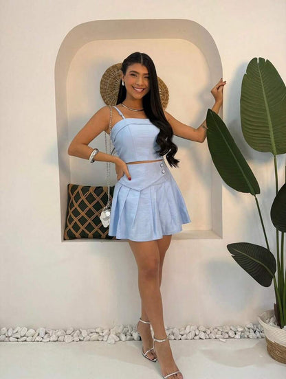 Conjunto Feminino Curto com Top Bandeau e Saia Godê