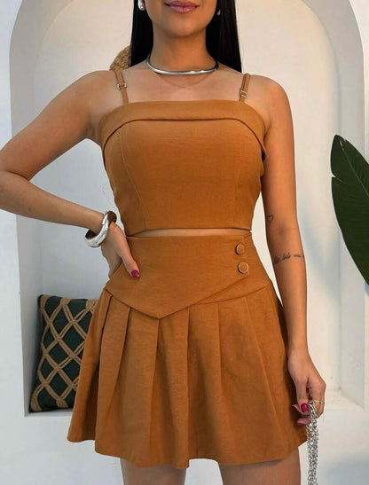 Conjunto Feminino Curto com Top Bandeau e Saia Godê