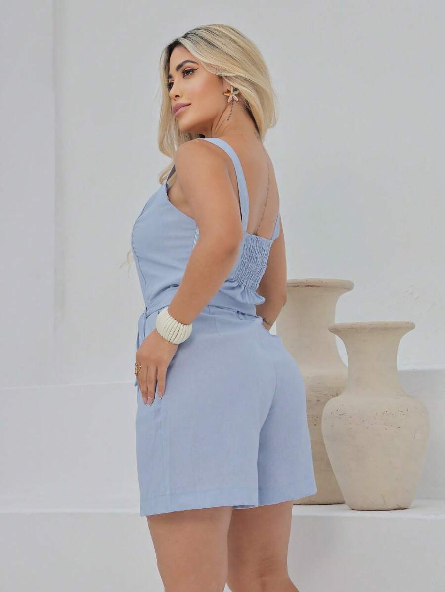 Macaquinho Feminino Giovana em Linho com Cinto e Bolsos