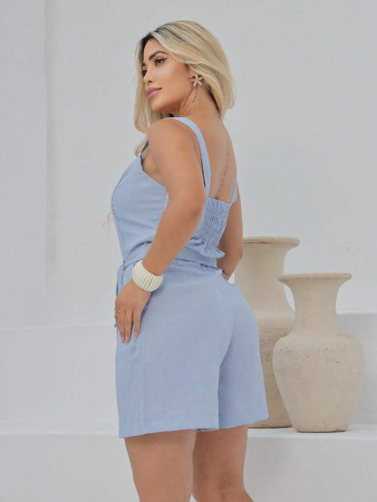 Macaquinho Feminino Giovana em Linho com Cinto e Bolsos